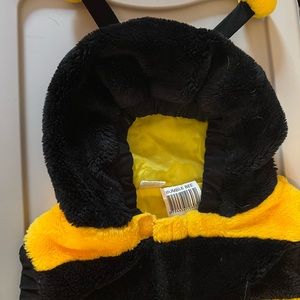 Bumble Bee costume child. Size unknown- see pics  Halloween costume